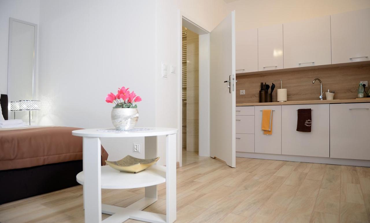Rezydencja Mysliwska - Apartamenty Koszalin Extérieur photo