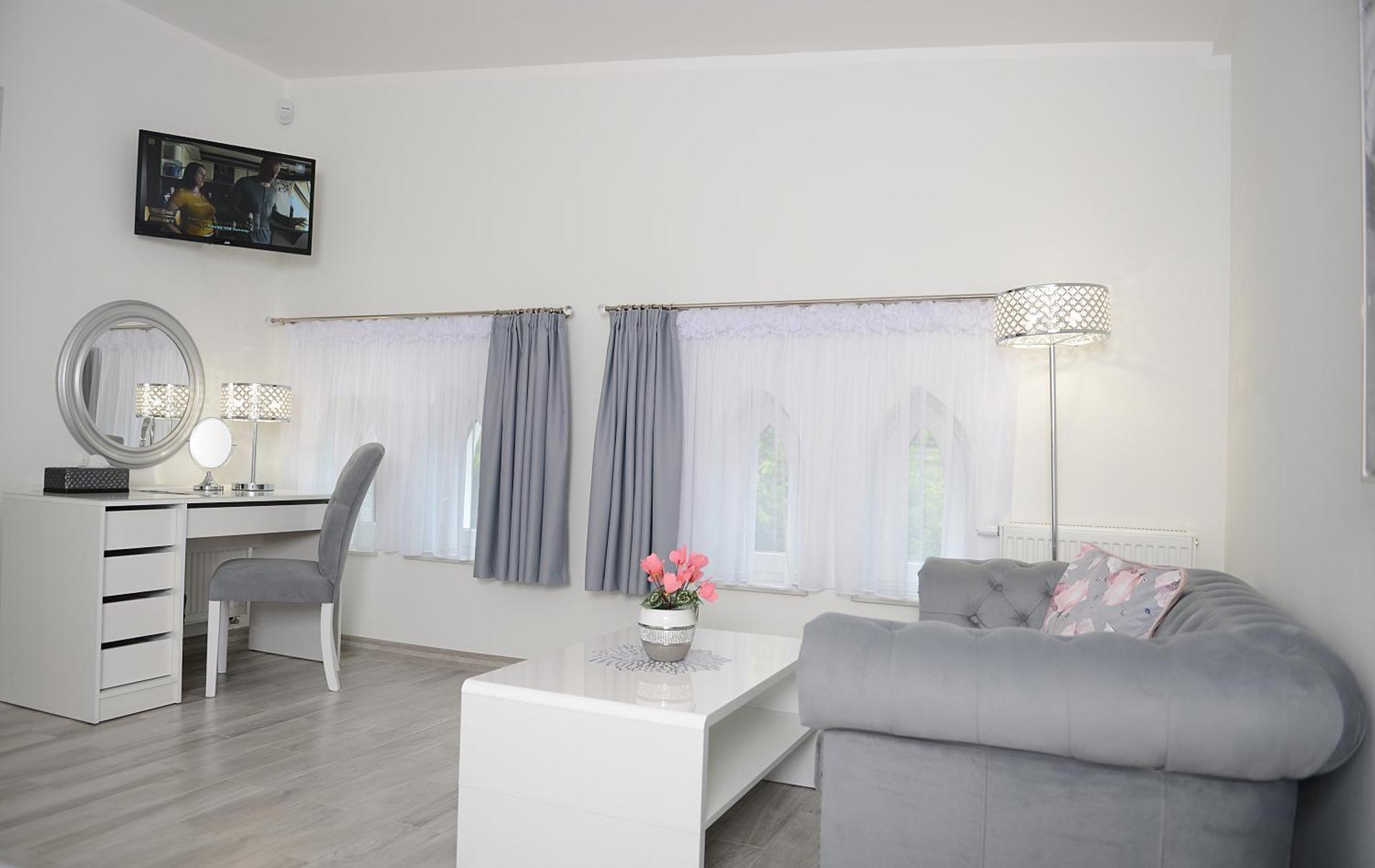 Rezydencja Mysliwska - Apartamenty Koszalin Extérieur photo