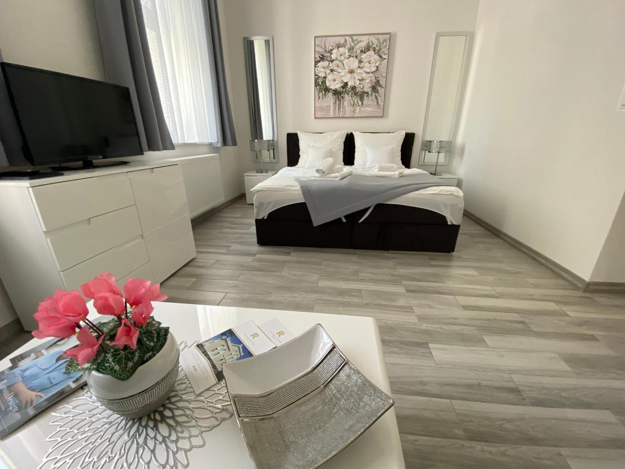 Rezydencja Mysliwska - Apartamenty Koszalin Extérieur photo
