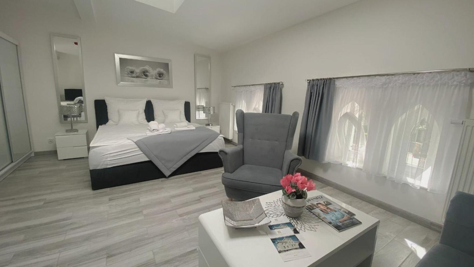 Rezydencja Mysliwska - Apartamenty Koszalin Extérieur photo