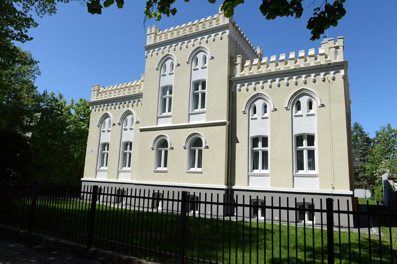 Rezydencja Mysliwska - Apartamenty Koszalin Extérieur photo